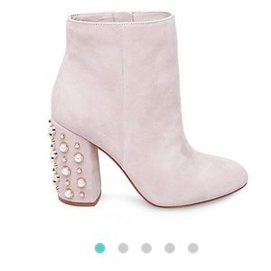 Steve Madden Yvette taupe suede shoes